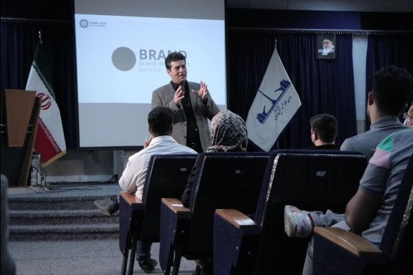 آژانس برندینگ یک کسب قزوین