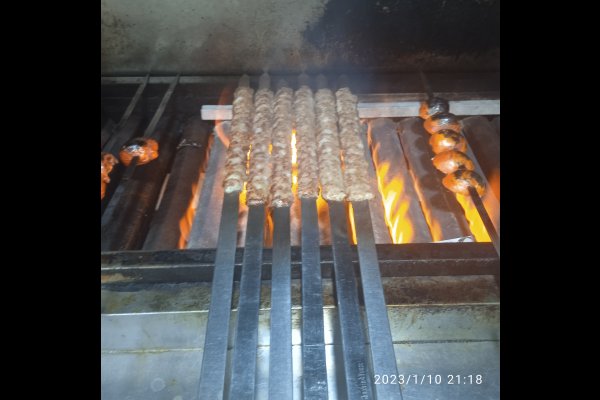 گالری تصاویر کباب سرای صداقت قزوین